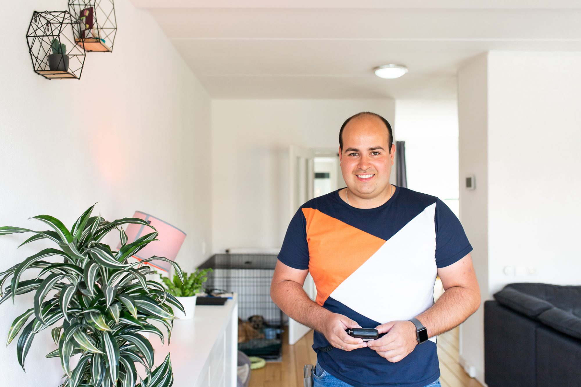 Een brandweerman met een Homey